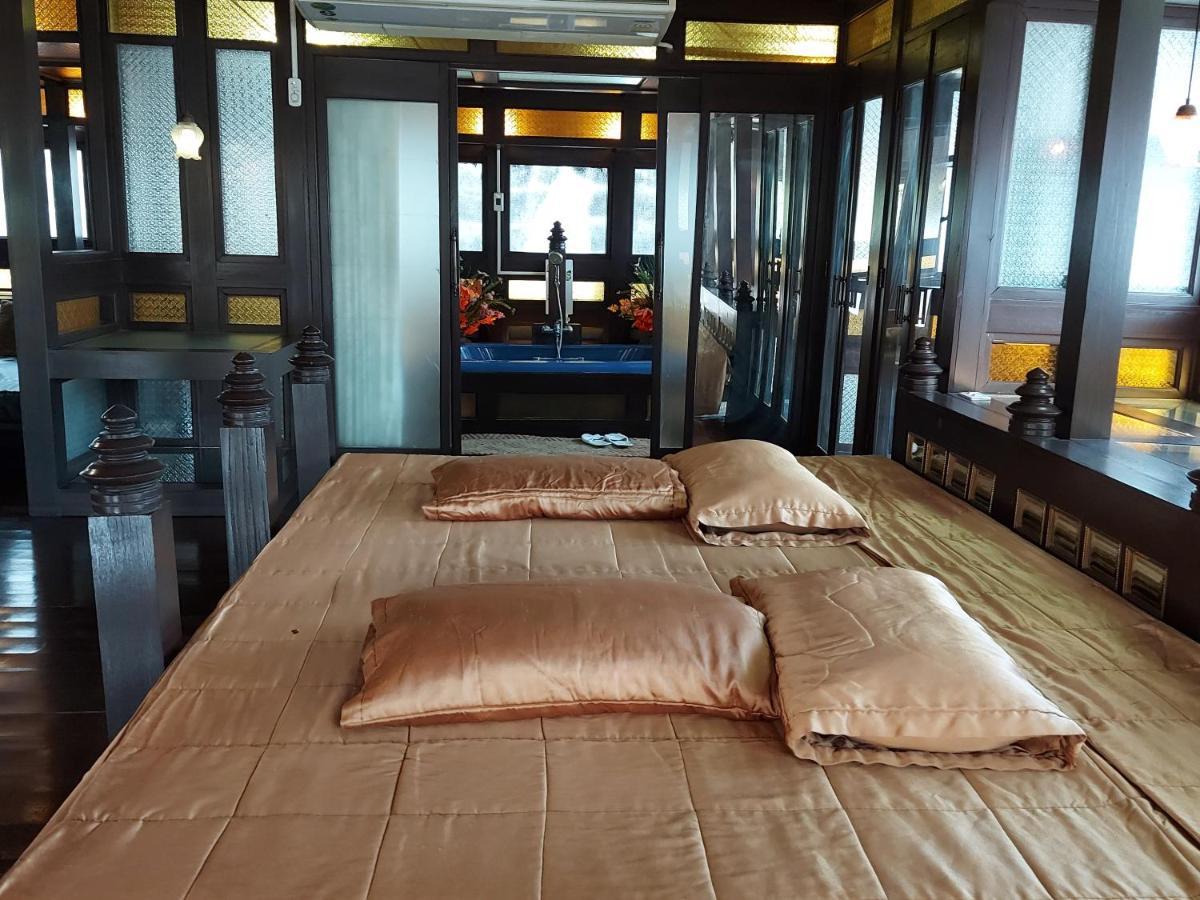 Ruan Talay Bangsaray Hotel Чонбури Екстериор снимка